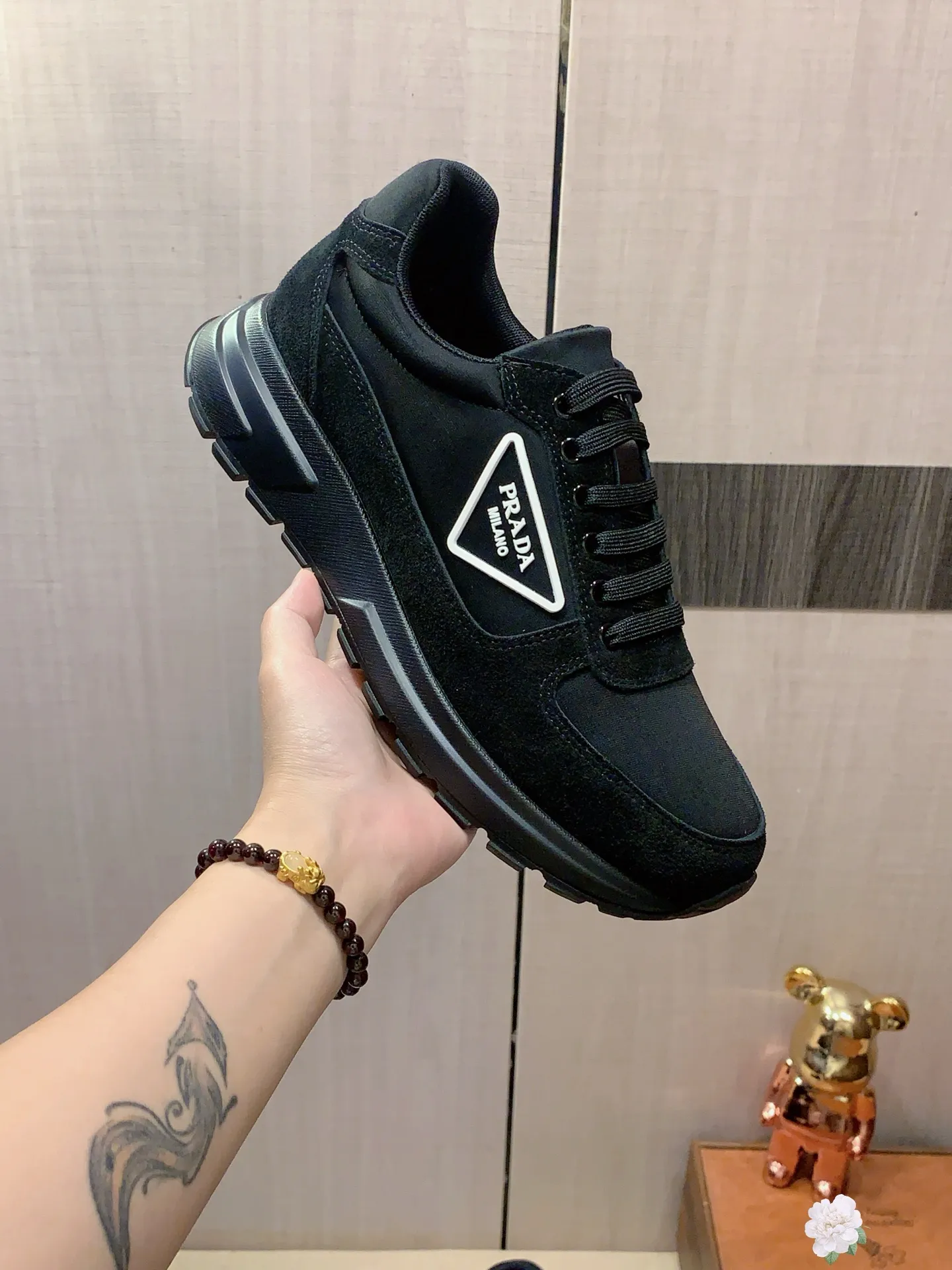 Men's Men's Shoes💰420💰💰🎩🎩[Lightning][Lightning] "PRADA*" The latest and most popular casual shoes, top brand [seduce] luxury~purchase, top~quality. [Strong] The upper is made of imported breathable cowhide with material ➕ breathable sheepskin feet (•) and fine workmanship. The original stylish and stylish soft rubber wear-resistant and non-slip outsole is light and comfortable on the feet. The real thing looks better when photographed. 085: code: 38-44, 3️⃣ colors selected